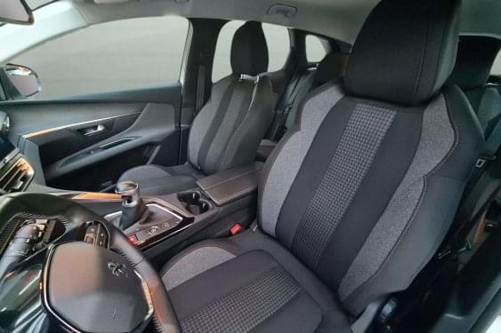 PEUGEOT 3008 1.5 BlueHDI 130cv. ACTIVE PACK 2021 de segunda mano