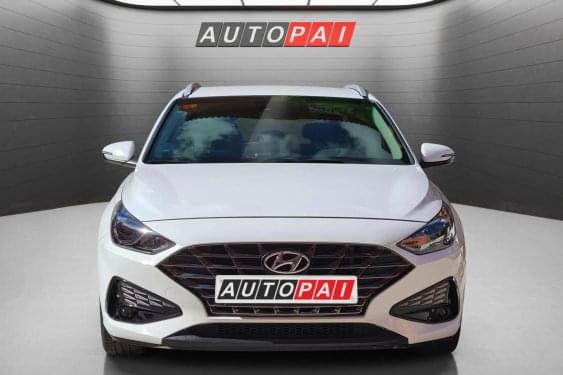 HYUNDAI I30 CW 1.0 TGDI 120cv. 48V HÍBRIDO 2021 de segunda mano