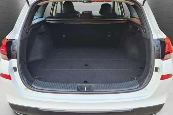 HYUNDAI I30 CW 1.0 TGDI 120cv. 48V HÍBRIDO 2021 de segunda mano