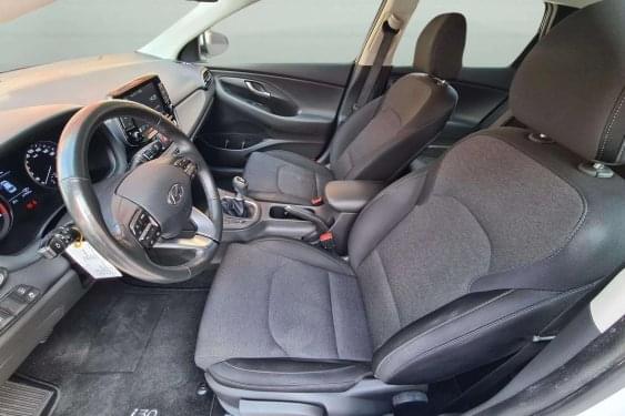 HYUNDAI I30 CW 1.0 TGDI 120cv. 48V HÍBRIDO 2021 de segunda mano