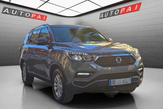 SSANGYONG REXTON D22TR 181cv. 4X2 5 plazas LINE 2018 de segunda mano