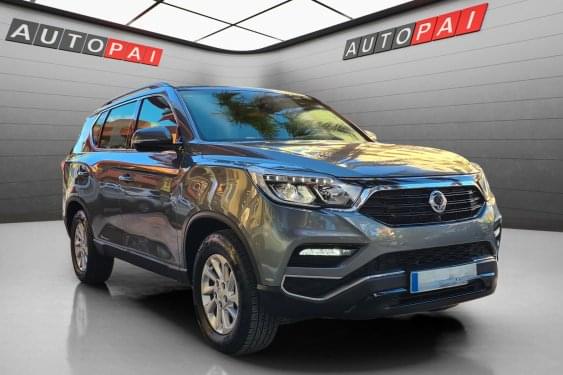 SSANGYONG REXTON D22TR 181cv. 4X2 5 plazas LINE 2018 de segunda mano