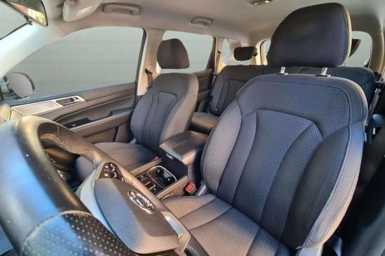 SSANGYONG REXTON D22TR 181cv. 4X2 5 plazas LINE 2018 de segunda mano