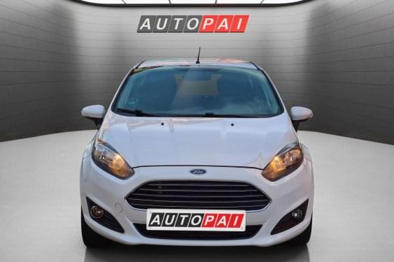 FORD FIESTA 1.25 82cv. TREND 2013 de segunda mano