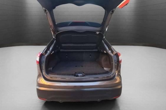 NISSAN QASHQAI 1.2I 115CV 2017 de segunda mano