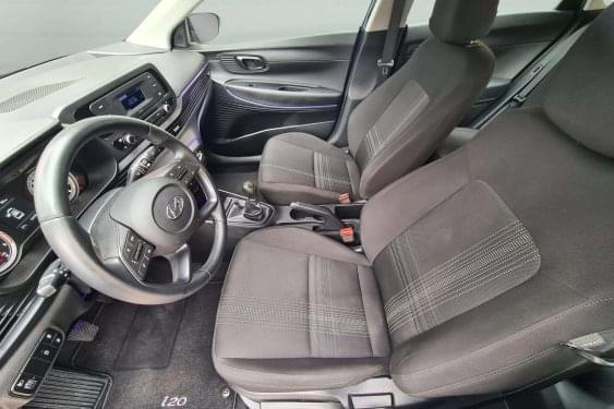 HYUNDAI I20 1.2 MPI 83cv. ESSENCE 2021 de segunda mano