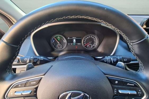 HYUNDAI SANTA FE 1.6 TGDI HEV 230cv. 2021 de segunda mano