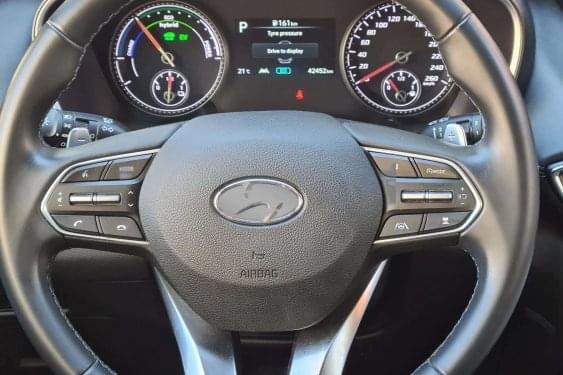 HYUNDAI SANTA FE 1.6 TGDI HEV 230cv. 2021 de segunda mano