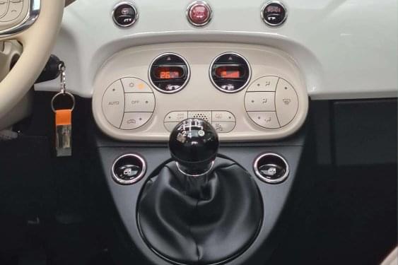 FIAT 500 1.2i 69cv. MIRROR 2018 de segunda mano