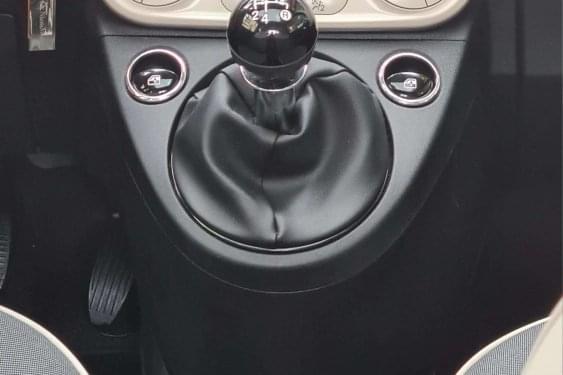 FIAT 500 1.2i 69cv. MIRROR 2018 de segunda mano