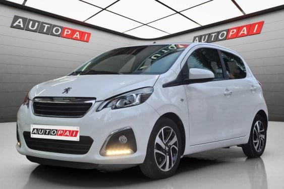 PEUGEOT 108 1.2i 82cv. ALLURE 2016 de segunda mano