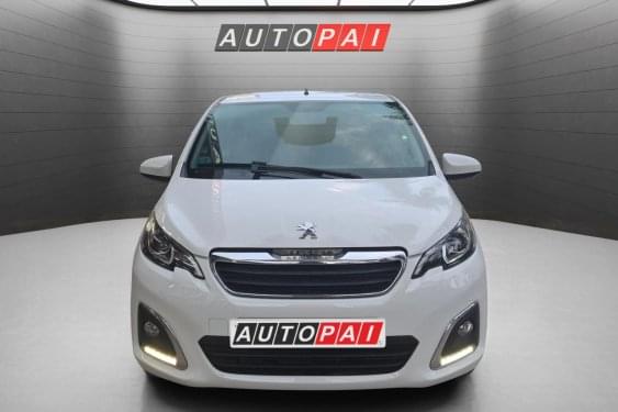 PEUGEOT 108 1.2i 82cv. ALLURE 2016 de segunda mano