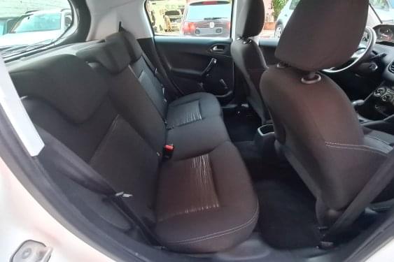 PEUGEOT 208 1.6BHDI 75 2016 de segunda mano