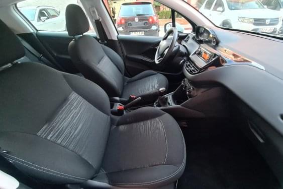 PEUGEOT 208 1.6BHDI 75 2016 de segunda mano