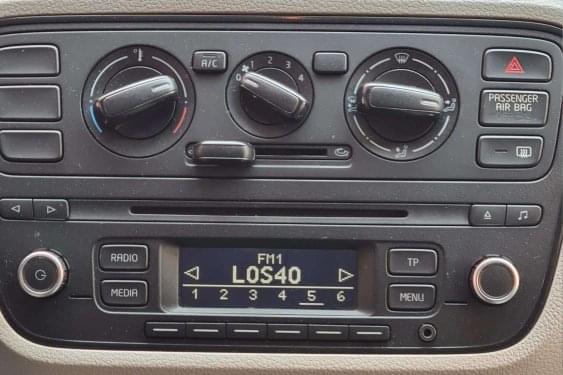 SEAT MII 1.0i 60cv. STYLE 2014 de segunda mano