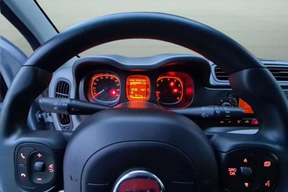 FIAT PANDA 1.0 HYBRID 70cv. CITY LIFE 2021 de segunda mano