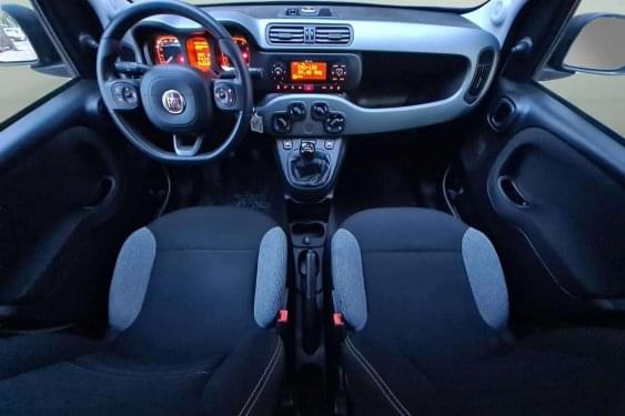 FIAT PANDA 1.0 HYBRID 70cv. CITY LIFE 2021 de segunda mano