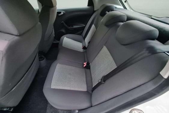 SEAT IBIZA 1.6 TDI 105cv. STYLE 2010 de segunda mano