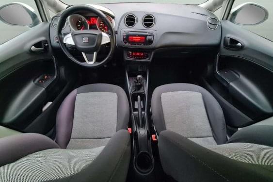 SEAT IBIZA 1.6 TDI 105cv. STYLE 2010 de segunda mano