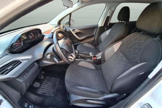 PEUGEOT 2008 1.6 BlueHDI 100cv. STYLE 2017 de segunda mano