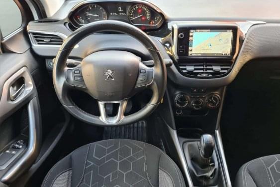 PEUGEOT 2008 1.6 BlueHDI 100cv. STYLE 2017 de segunda mano
