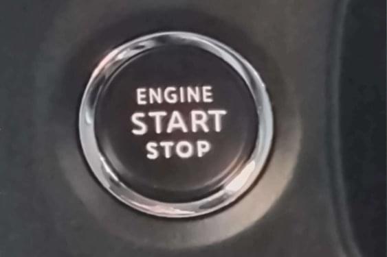 CITROEN C3 1.2i 110cv. SHINE 2023 de segunda mano