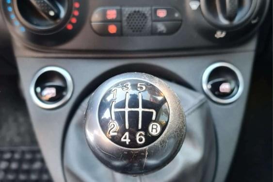 FIAT 500 500 1.0 HYBRID 70cv. CONNECT SPORT 2021 de segunda mano