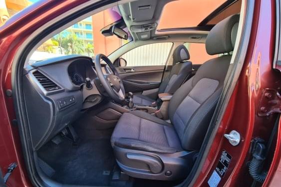 HYUNDAI TUCSON 1.7CRDI 115cv. KLASS NAVI & techo 2016 de segunda mano