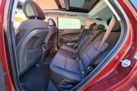 HYUNDAI TUCSON 1.7CRDI 115cv. KLASS NAVI & techo 2016 de segunda mano