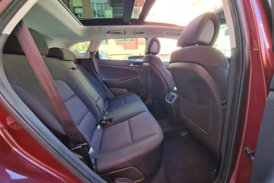 HYUNDAI TUCSON 1.7CRDI 115cv. KLASS NAVI & techo 2016 de segunda mano