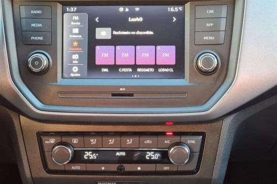 SEAT ARONA 1.0 TSI 95cv. STYLE 2020 de segunda mano