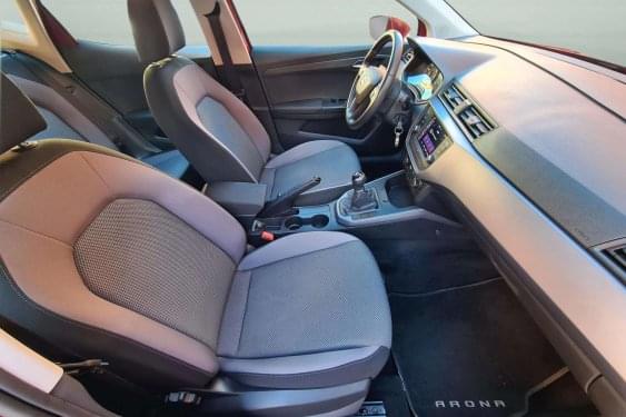 SEAT ARONA 1.0 TSI 95cv. STYLE 2020 de segunda mano