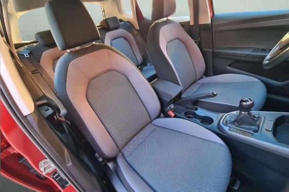 SEAT ARONA 1.0 TSI 95cv. STYLE 2020 de segunda mano