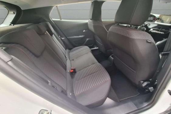 PEUGEOT 2008 1.5 BlueHDI 110cv. ACTIVE 2021 de segunda mano