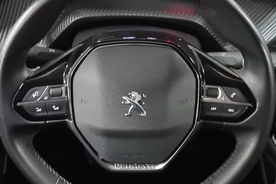 PEUGEOT 2008 1.5 BlueHDI 110cv. ACTIVE 2021 de segunda mano