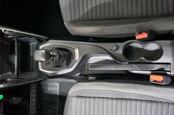 PEUGEOT 2008 1.5 BlueHDI 110cv. ACTIVE 2021 de segunda mano