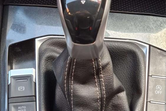 VOLKSWAGEN TIGUAN 2.0 TDI 150cv. DSG R-Line 2022 de segunda mano