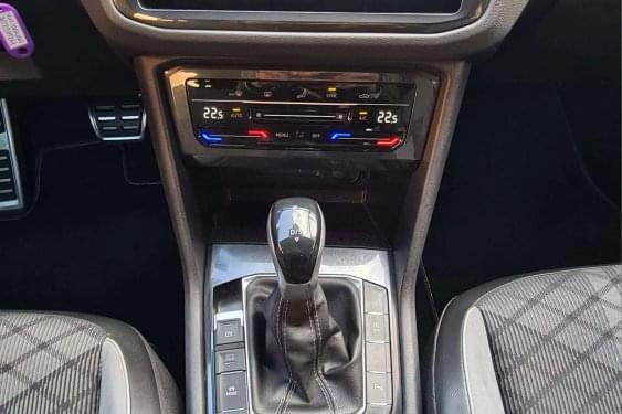 VOLKSWAGEN TIGUAN 2.0 TDI 150cv. DSG R-Line 2022 de segunda mano