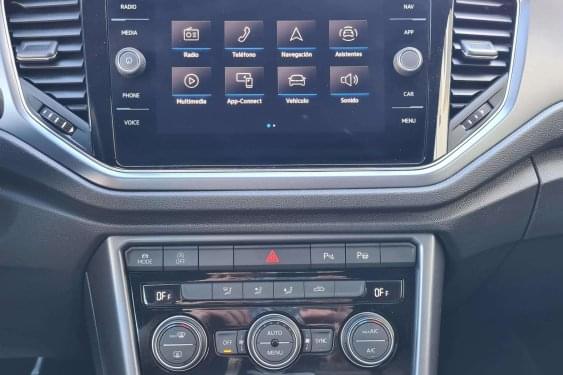 VOLKSWAGEN T-ROC Cabrio 1.5 TSI 150cv. DSG R-Line 2021 de segunda mano