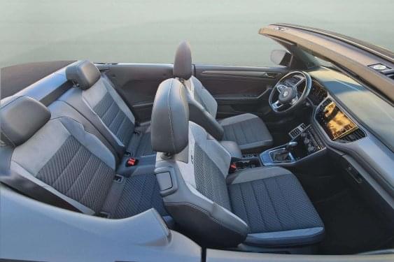 VOLKSWAGEN T-ROC Cabrio 1.5 TSI 150cv. DSG R-Line 2021 de segunda mano