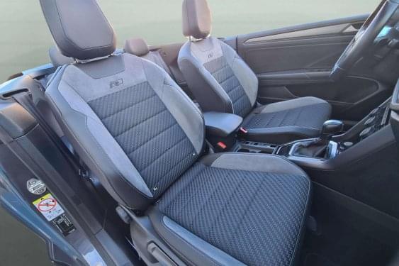 VOLKSWAGEN T-ROC Cabrio 1.5 TSI 150cv. DSG R-Line 2021 de segunda mano