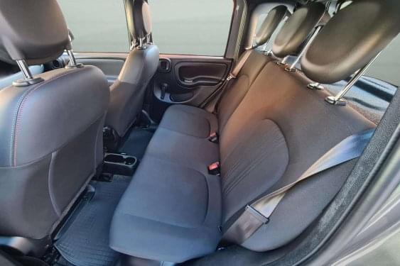 FIAT PANDA 1.0 HYBRID 70cv. SPORT. 2022 de segunda mano