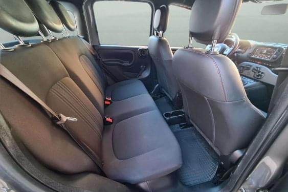 FIAT PANDA 1.0 HYBRID 70cv. SPORT. 2022 de segunda mano