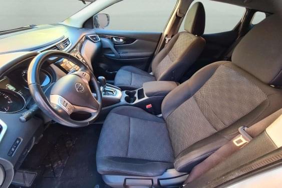 NISSAN QASHQAI 1.2 XTRONIC AUTO 2017 de segunda mano