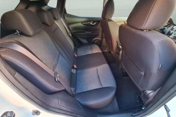 NISSAN QASHQAI 1.2 XTRONIC AUTO 2017 de segunda mano