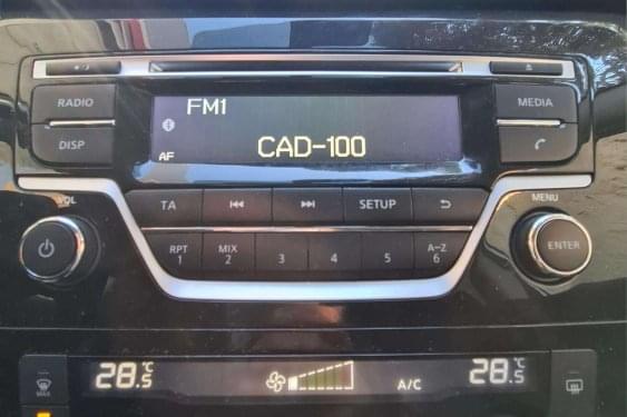 NISSAN QASHQAI 1.2 XTRONIC AUTO 2017 de segunda mano