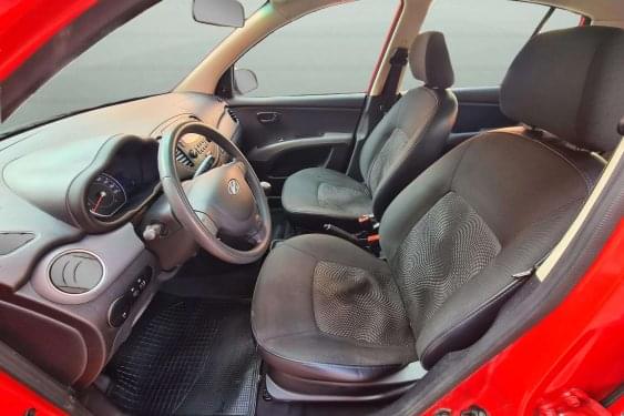 HYUNDAI I10 1.1i 69cv. CLASSIC 2012 de segunda mano