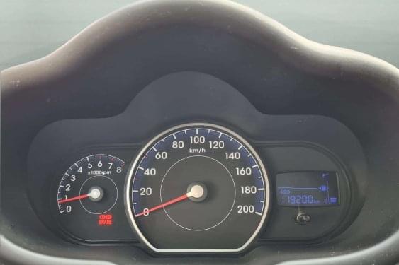 HYUNDAI I10 1.1i 69cv. CLASSIC 2012 de segunda mano