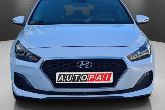 HYUNDAI I30 1.6 crdi 95cv. KLASS 5 puertas 2021 de segunda mano