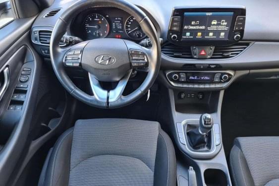 HYUNDAI I30 1.6 crdi 95cv. KLASS 5 puertas 2021 de segunda mano